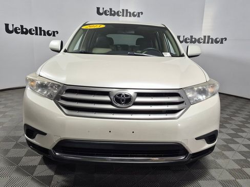 Used 2013 Toyota Highlander FWD image 2