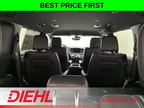 New 2026 Chrysler Pacifica Select FWD image 10