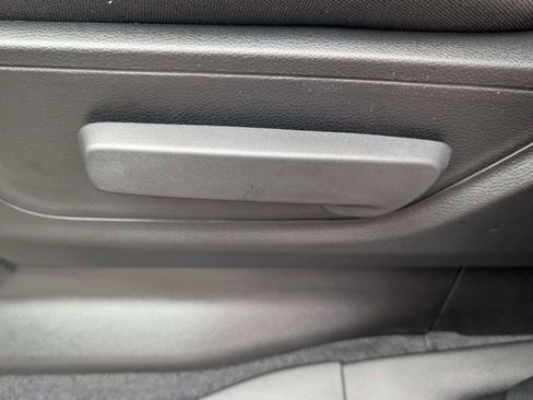 New 2026 RAM 1500 Express AWD/4WD image 10