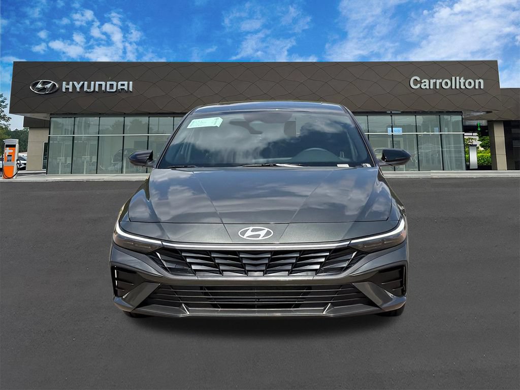 New 2026 Hyundai Elantra SEL Sport FWD image 2