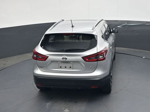 Used 2022 Nissan Rogue Sport SL w/ Premium Package FWD image 28