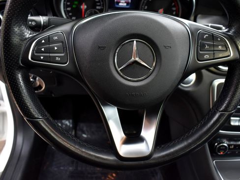 Used 2019 Mercedes-Benz CLA 250 4MATIC image 17