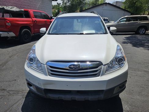 Used 2011 Subaru Outback 2.5i Premium AWD/4WD image 8