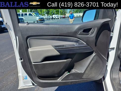 Used 2017 Chevrolet Colorado W/T RWD image 22