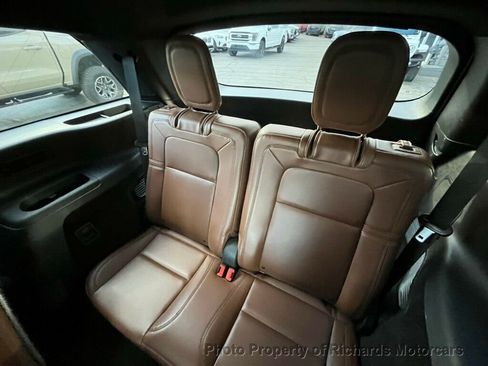 Used 2021 Lincoln Aviator Reserve image 20