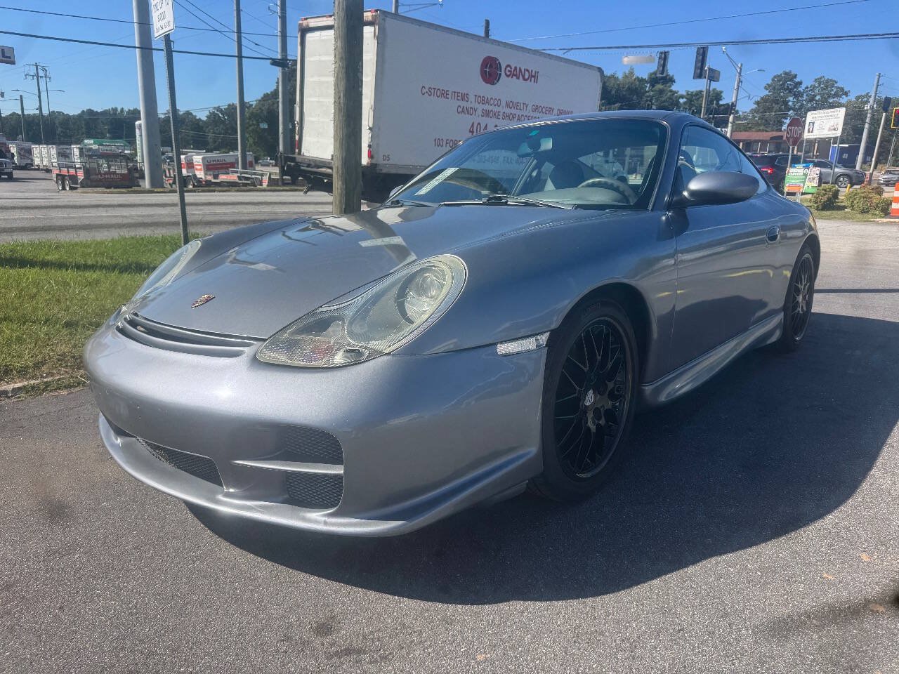 Used 2001 Porsche 911 Carrera 4 AWD/4WD image 2