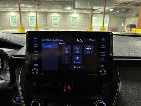Used 2022 Toyota Corolla Cross LE w/ Moonroof Package AWD/4WD image 20