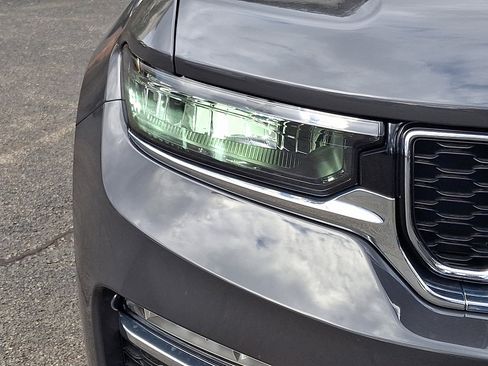 New 2025 Jeep Grand Cherokee Limited image 9