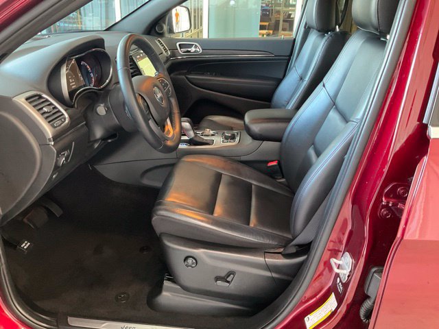 Used 2022 Jeep Grand Cherokee Limited w/ Trailer Tow Group IV AWD/4WD image 4