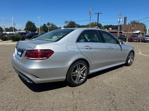 Used 2016 Mercedes-Benz E 350 4MATIC Sedan image 5