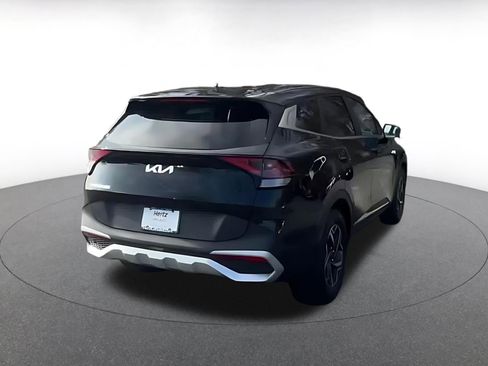 Used 2025 Kia Sportage LX image 12