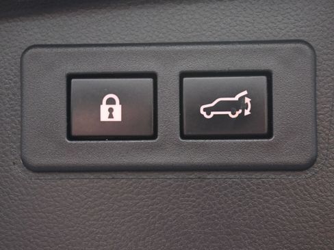 Used 2024 Subaru Outback Premium AWD/4WD image 13