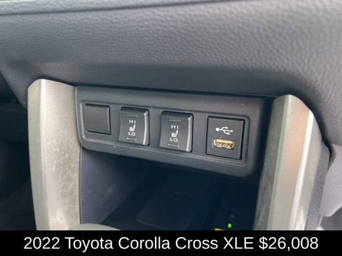 Used 2022 Toyota Corolla Cross XLE image 20