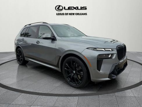 Used 2024 BMW X7 xDrive40i w/ M Sport Package image 1
