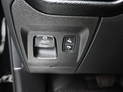 Used 2021 RAM 1500 Laramie AWD/4WD image 29