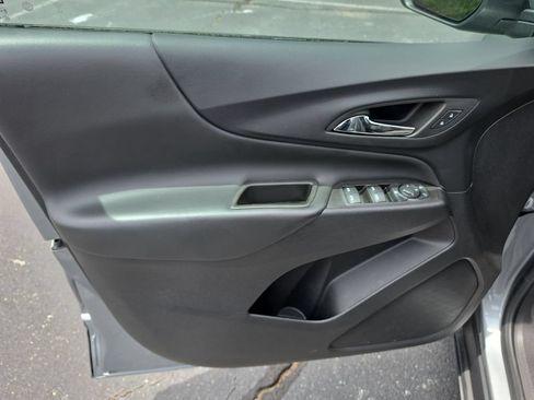 Certified 2023 Chevrolet Equinox LT FWD image 12