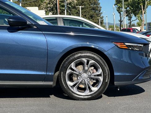 Used 2023 Honda Accord EX image 33