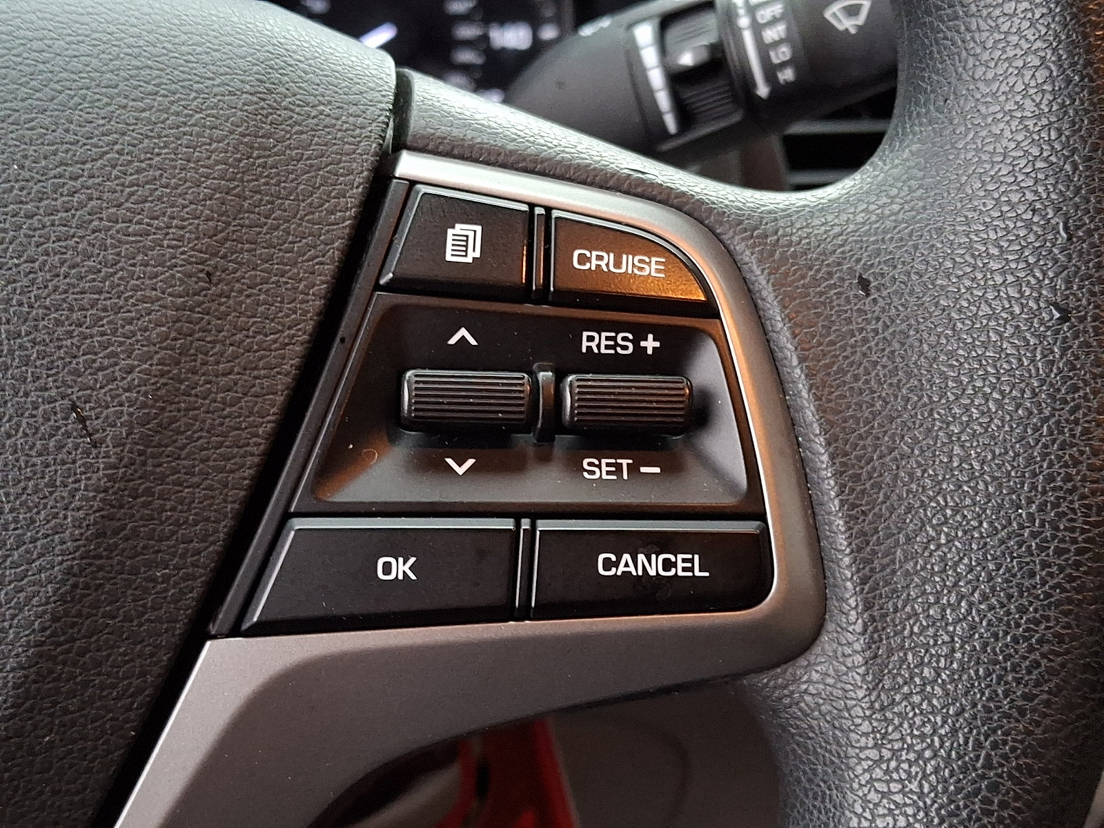 Used 2018 Hyundai Elantra SEL FWD image 24