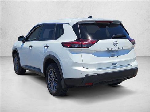 Used 2025 Nissan Rogue S FWD image 7