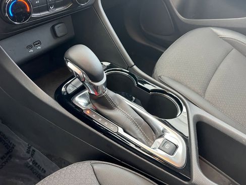 Used 2025 Buick Encore GX Preferred image 39