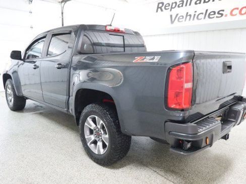 Used 2018 Chevrolet Colorado Z71 image 3
