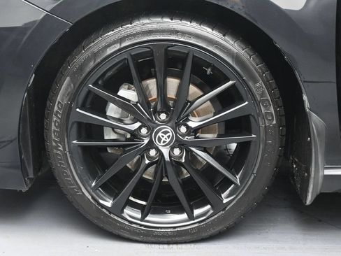 Used 2022 Toyota Camry XSE FWD image 12