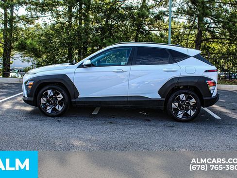 Used 2025 Hyundai Kona SEL FWD image 6