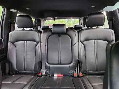 Used 2022 Jeep Wagoneer Series III AWD/4WD image 6