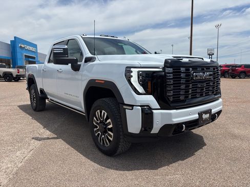 New 2026 GMC Sierra 2500 Denali Ultimate AWD/4WD image 8