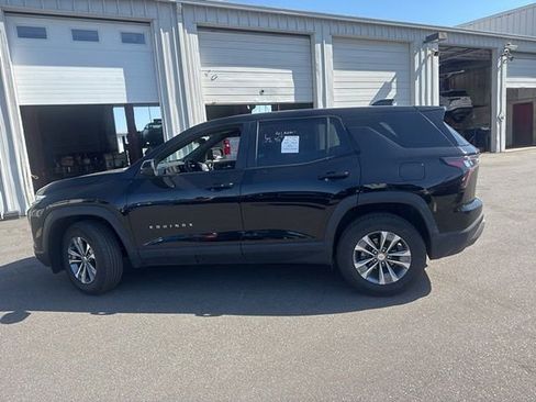 Used 2025 Chevrolet Equinox LT image 8