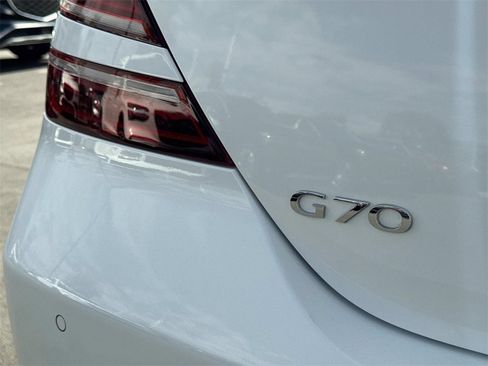 Used 2025 Genesis G70 3.3T Advanced w/ Sport Prestige Package image 17