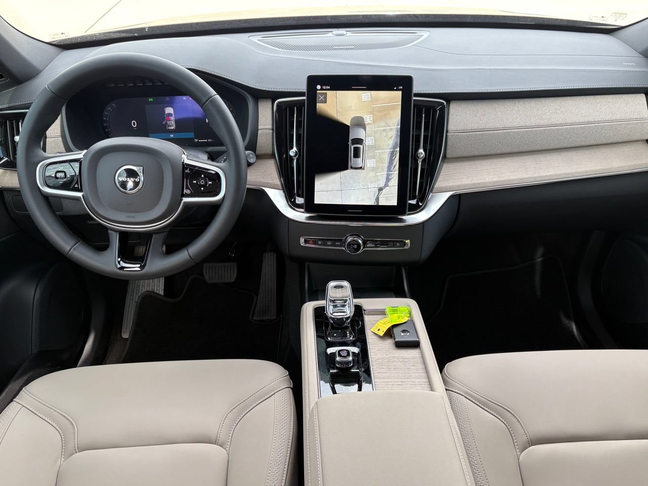 New 2026 Volvo XC90 B6 Plus AWD/4WD image 11