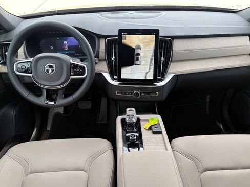 New 2026 Volvo XC90 B6 Plus image 11