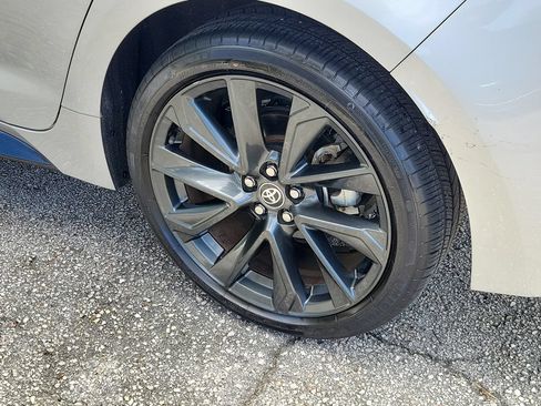 Used 2024 Toyota Corolla SE FWD image 5