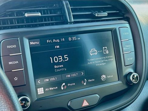 Used 2024 Kia Soul LX w/ Option Group 015 FWD image 11