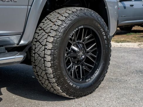 Used 2022 RAM 2500 Tradesman w/ Chrome Appearance Group image 54