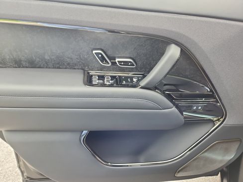New 2025 Land Rover Range Rover Sport SV Edition Two image 24