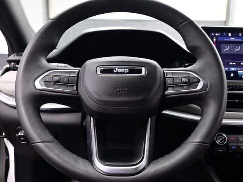 Used 2023 Jeep Compass Limited w/ Sun and Sound Group image 24