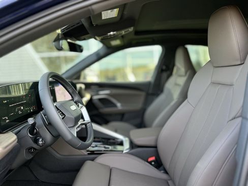 New 2025 Audi Q5 Premium Plus image 12