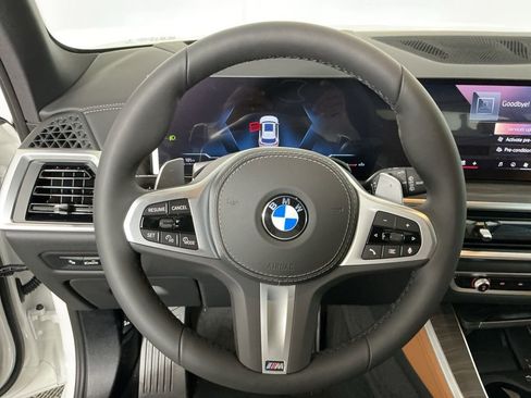 New 2026 BMW X5 sDrive40i w/ M Sport Package image 17