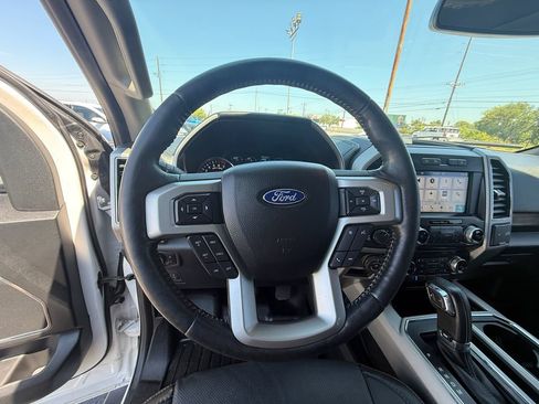 Used 2018 Ford F150 Lariat w/ Equipment Group 502A Luxury AWD/4WD image 16