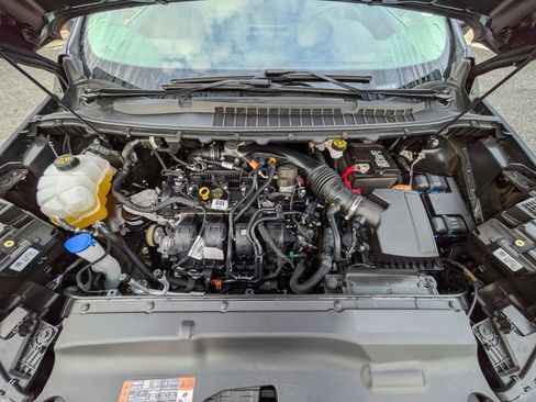 Certified 2024 Ford Edge SEL w/ Convenience Package image 11