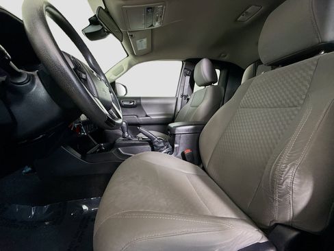 Used 2021 Toyota Tacoma SR image 21