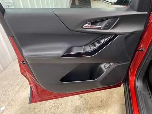 New 2026 Chevrolet Equinox LT w/ Convenience Package II image 32