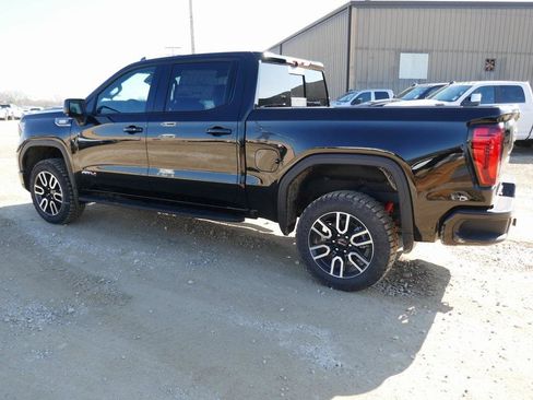 New 2026 GMC Sierra 1500 AT4 w/ AT4 Premium Package image 7