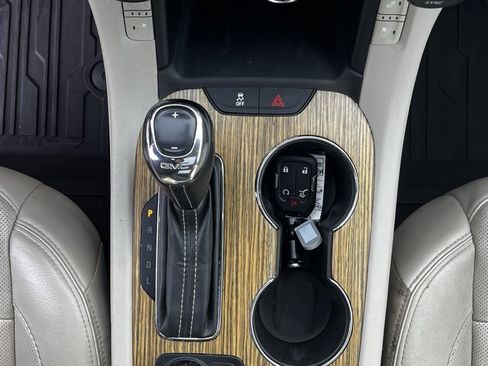 Used 2017 GMC Acadia Denali w/ Technology Package image 26