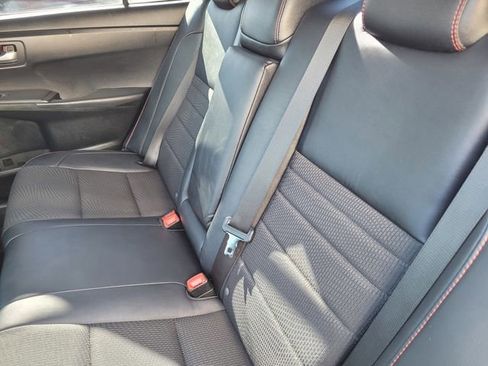 Used 2016 Toyota Camry SE image 13