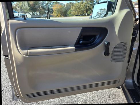 Used 2006 Ford Ranger XLT image 14