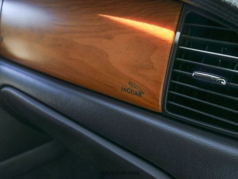 Used 2006 Jaguar XJ Vanden Plas Super V8 Portfolio image 41