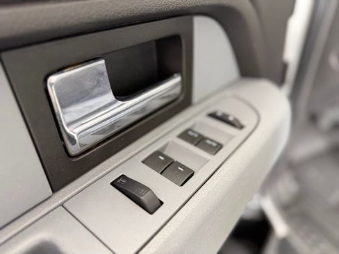 Used 2013 Ford F150 XLT w/ Mid Equipment Group image 25